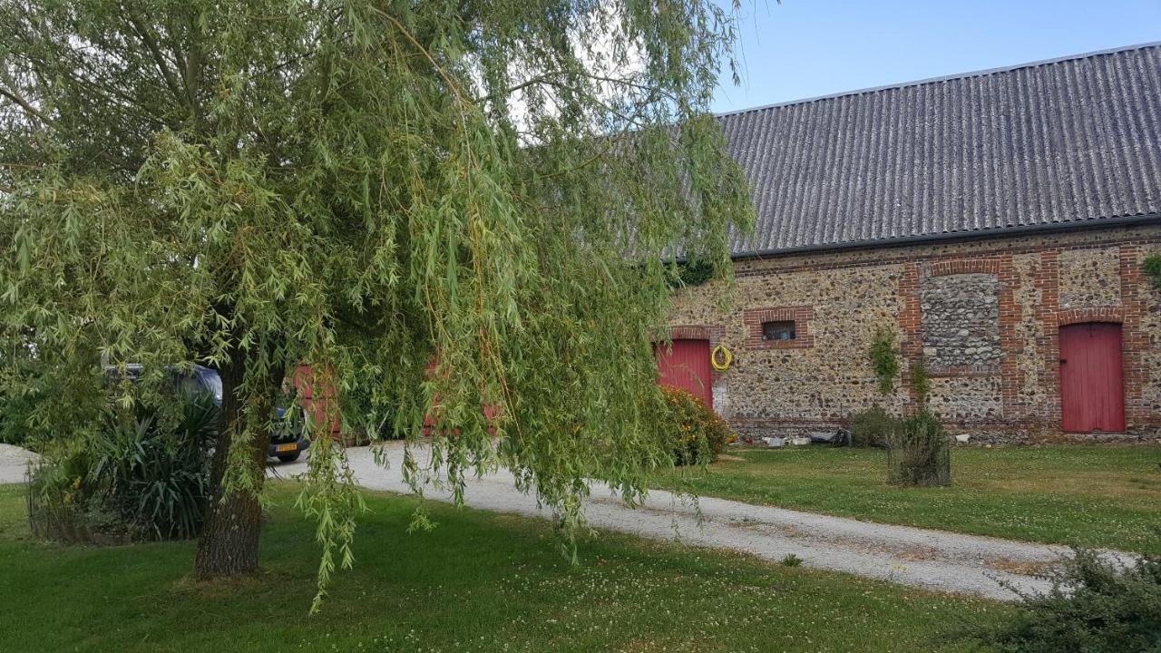 Au Petit Paradis Sainte-Gauburge-Sainte-Colombe Eksteriør billede