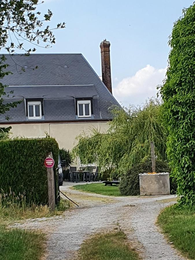 Au Petit Paradis Sainte-Gauburge-Sainte-Colombe Eksteriør billede