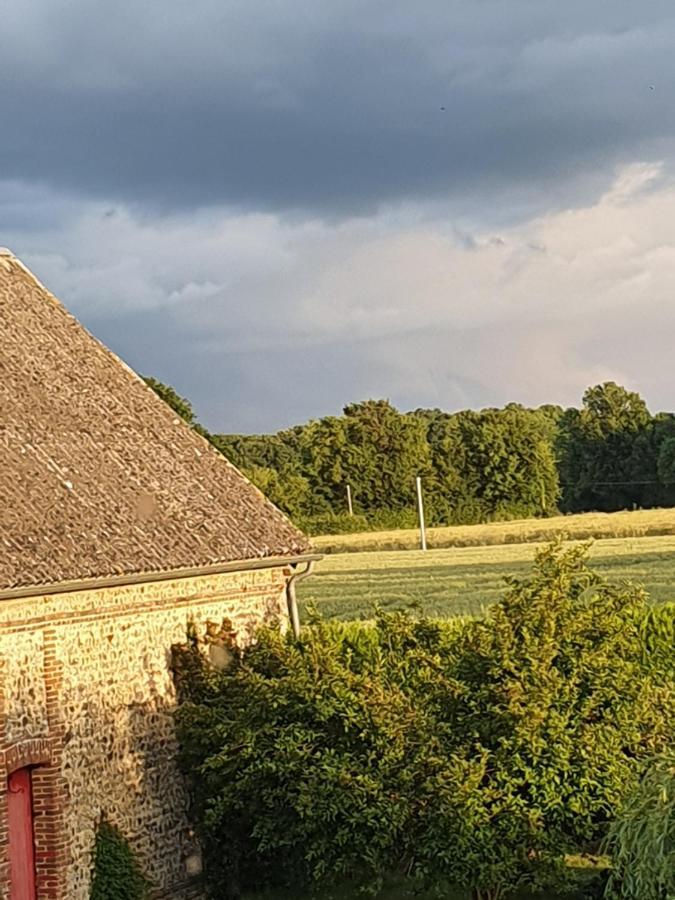 Au Petit Paradis Sainte-Gauburge-Sainte-Colombe Eksteriør billede