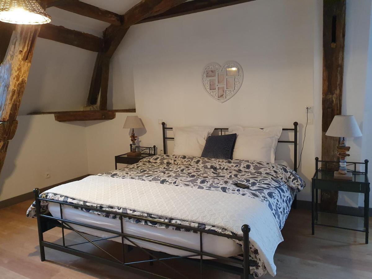 Au Petit Paradis Sainte-Gauburge-Sainte-Colombe Eksteriør billede